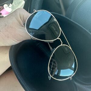 Shady Rays. Polarized. Tangle free aviator sunglasses. Black with gold rim.